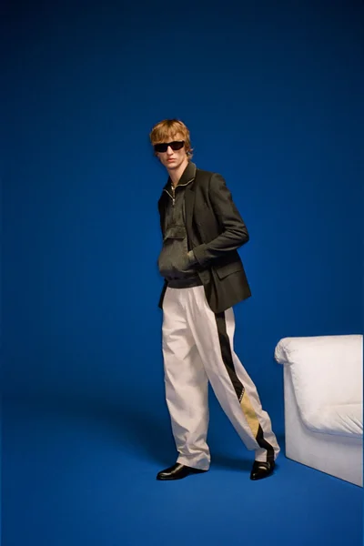 Look 3